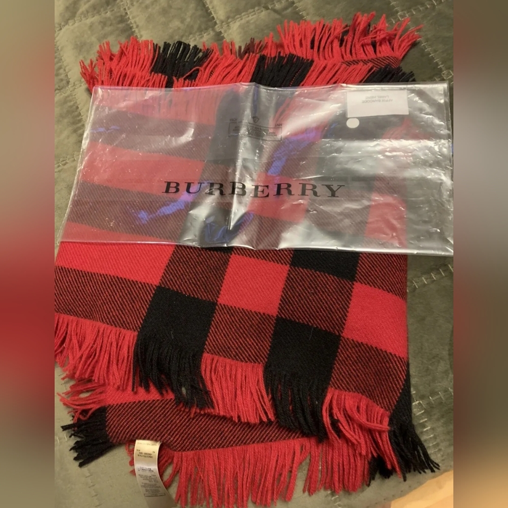 Burberry Unisex Mega Fringe Wool Scarf